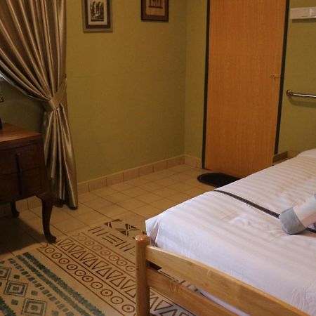 Lasam Heritage Villa 22Pax With Karaoke & Snooker 이포 외부 사진