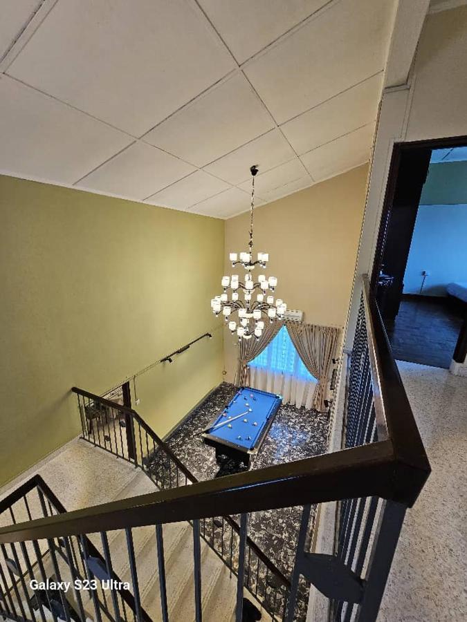 Lasam Heritage Villa 22Pax With Karaoke & Snooker 이포 외부 사진
