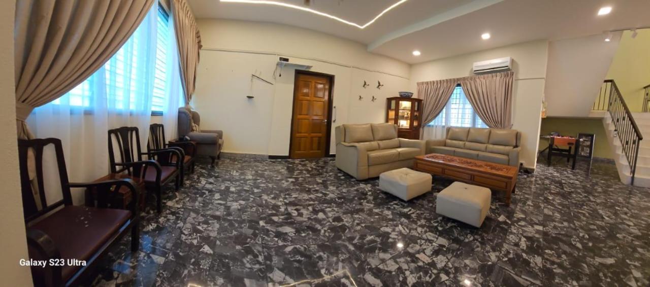 Lasam Heritage Villa 22Pax With Karaoke & Snooker 이포 외부 사진