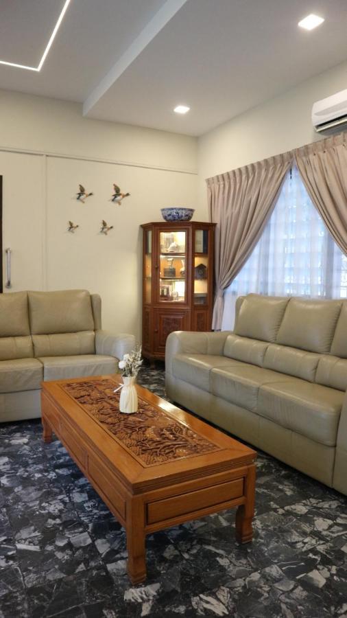 Lasam Heritage Villa 22Pax With Karaoke & Snooker 이포 외부 사진
